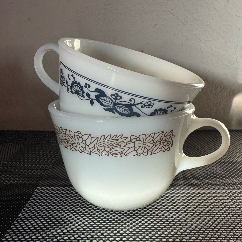 Pyrex Blue and Brown Cups